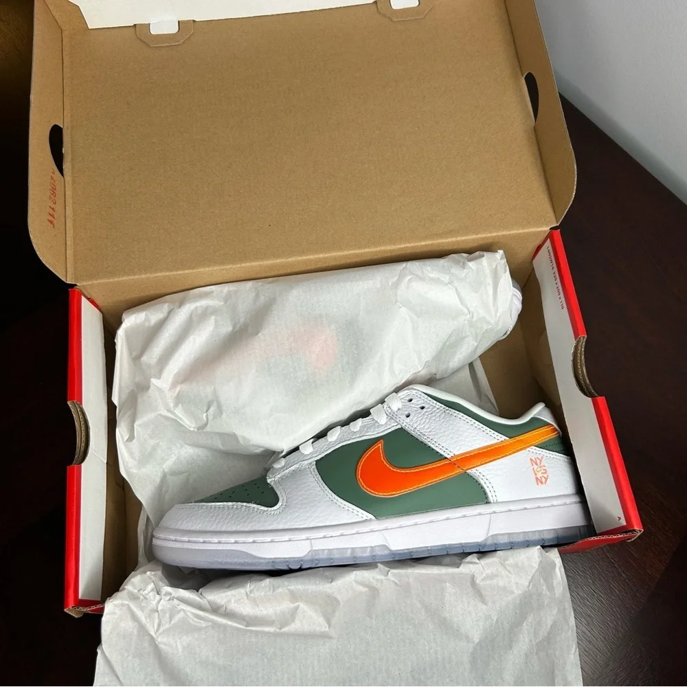 Nike Dunk Low SE NY vs. NY (8.5M/10W) ~NY Knicks~